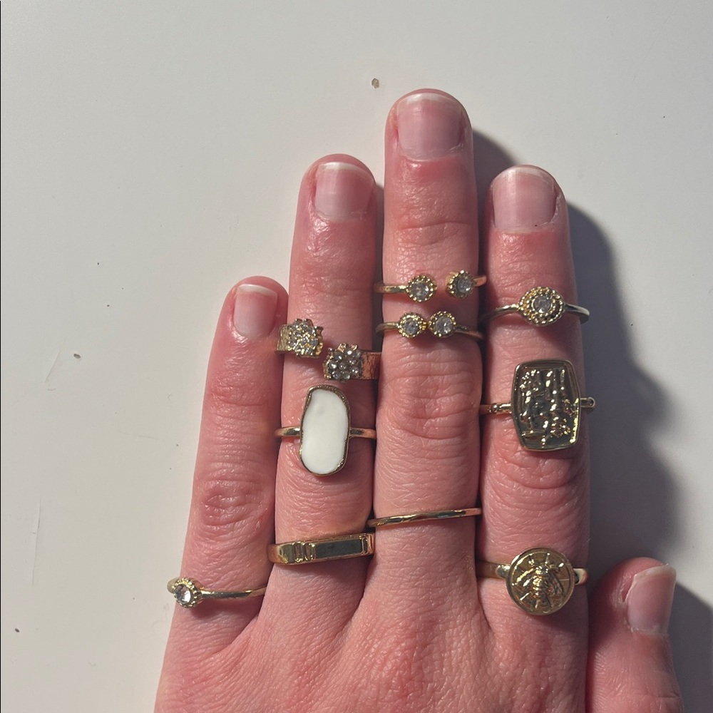 Gold ring set